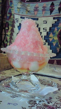 薔薇味のカキ氷.jpg